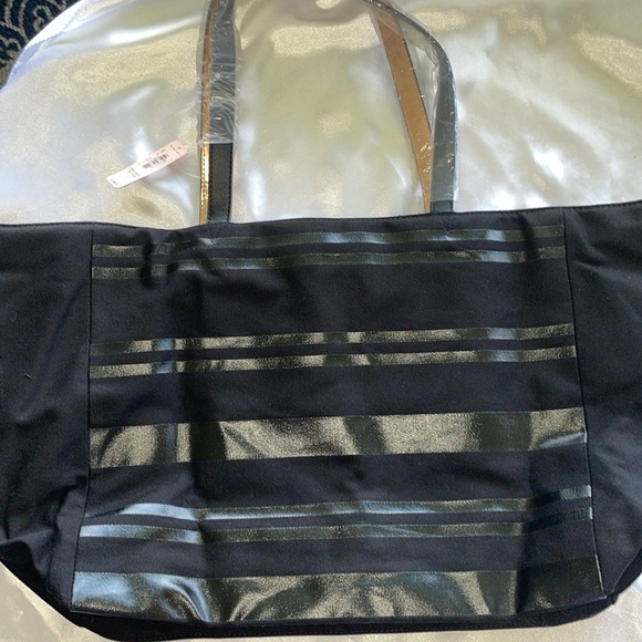 Victoria’s Secret Weekender Tote Black Corset Lace Rose Gold Accents Zipper - Picture 8 of 12